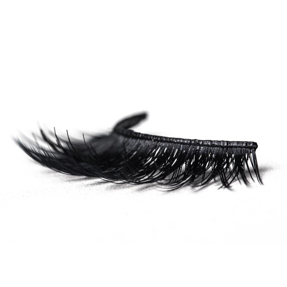 Load image into Gallery viewer, &#39;Red Carpet Ready&#39; Human Hair Lashes X 50
